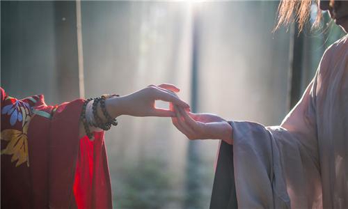 女生超拽霸气句子说说心情